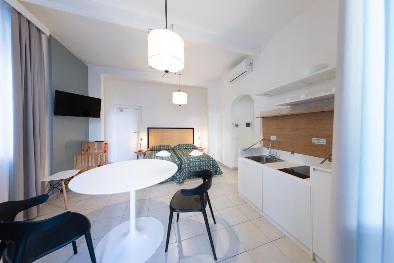 Via Siena 4 - Suites & Rooms Marina di Cecina Exterior photo